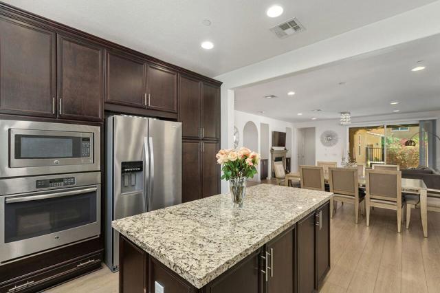 461 Paseo Del Corazon, Palm Desert CA: https://media.crmls.org/mediaz/55afe7a1-ccf6-4cc5-8bd6-0a8a071b0d99.jpg