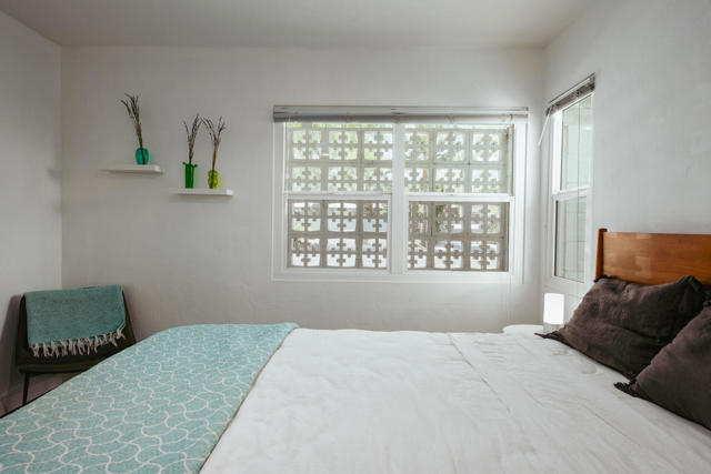 748 N Calle Rolph, Palm Springs, CA 92262