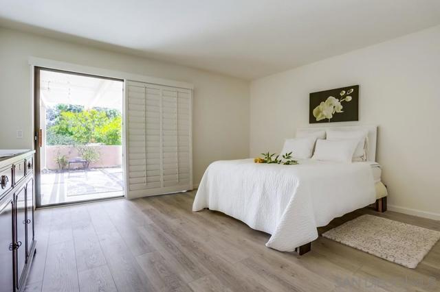12894 Corte Arauco, San Diego CA: https://media.crmls.org/mediaz/55b04311-1f89-4ef4-8639-a9625b682347.jpg