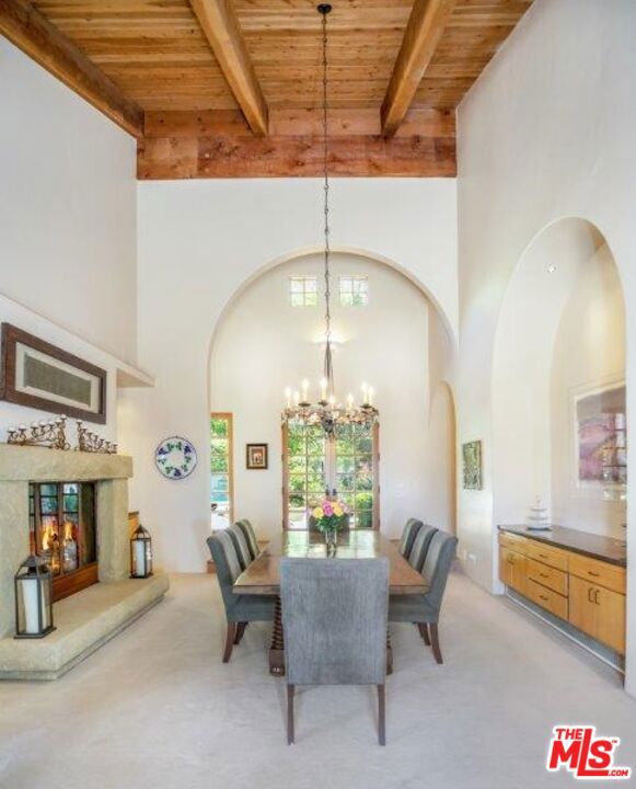 3756 FOOTHILL ESTATE (Private Lane) Road, Santa Barbara CA: https://media.crmls.org/mediaz/55b081fe-61a4-4a32-b337-34c27deb87d4.jpg