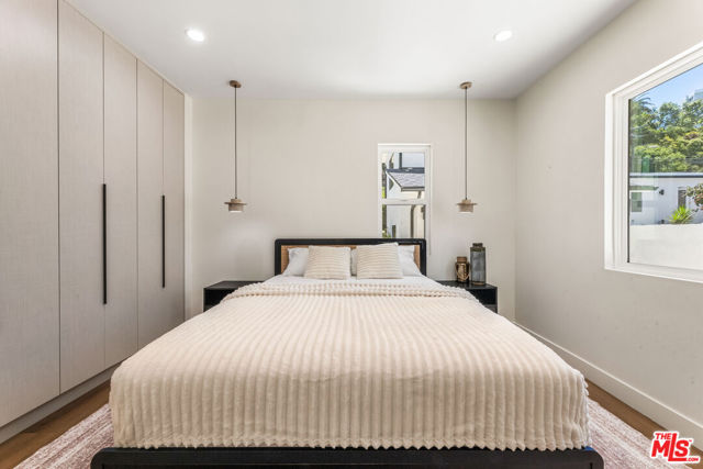 Drew Fenton | 266 Mabery Road Santa Monica CA | MLS: 7395913