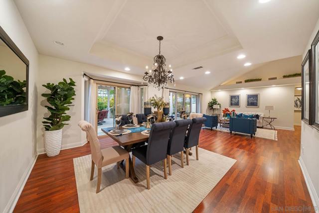 7102 Via Mariposa Norte, Bonsall CA: https://media.crmls.org/mediaz/55b2258e-a940-4d19-b8ea-4672ae9e82ab.jpg