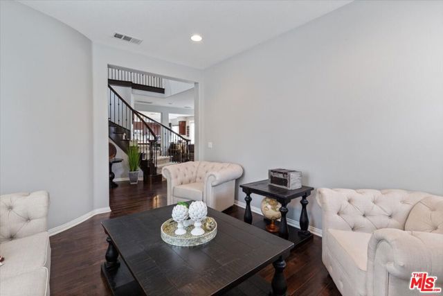 Image 8 of 39 For 7915 Saddletree Court