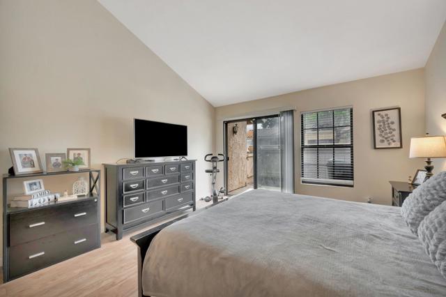 15628 Via Marchena, San Diego CA: https://media.crmls.org/mediaz/55b278b4-e729-4cef-ad62-04ef71fc5091.jpg