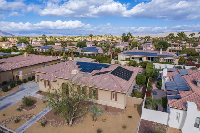 69822 Camino Pacifico, Rancho Mirage CA: https://media.crmls.org/mediaz/55b379ad-4250-48a6-8db5-f7a7776a3844.jpg