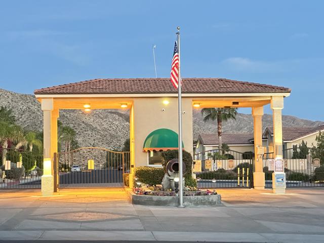 8381 Summit Pass, Desert Hot Springs CA: https://media.crmls.org/mediaz/55b61a25-a83f-45e8-97ba-693503f096bc.jpg