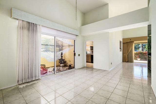 153 Lake Shore Drive, Rancho Mirage CA: https://media.crmls.org/mediaz/55b7c04f-9c85-415d-a15f-212dbc4b3c45.jpg