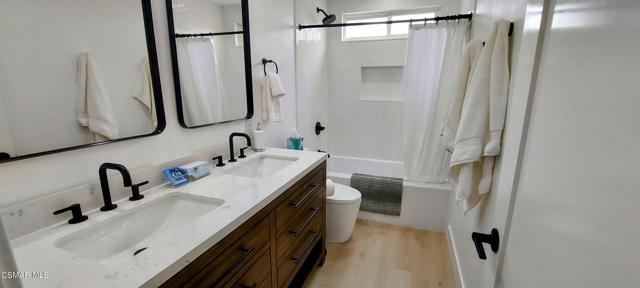 3322 Rainbow Creek Circle, Thousand Oaks CA: https://media.crmls.org/mediaz/55b8f648-7987-44bd-a5b4-aab57776b6c0.jpg