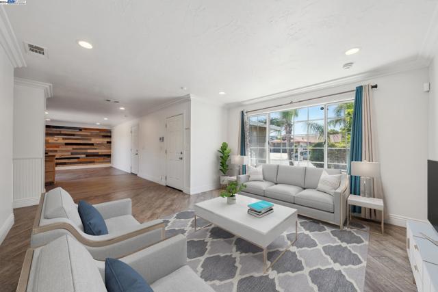 Image 3 of 25 For 148 Spinnaker Way
