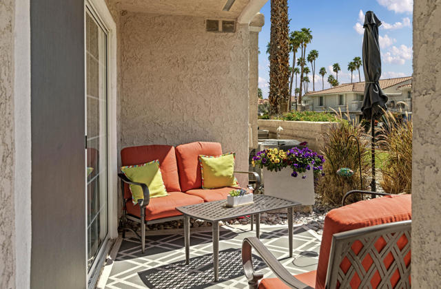 500 S Farrell Drive, Palm Springs CA: https://media.crmls.org/mediaz/55b95348-adf3-4fb5-b5eb-97df7738b14b.jpg