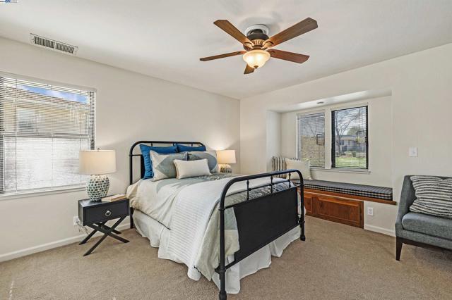 1068 Concord St, Pleasanton CA: https://media.crmls.org/mediaz/55ba116d-d658-455d-a892-9c2771e5bbe4.jpg