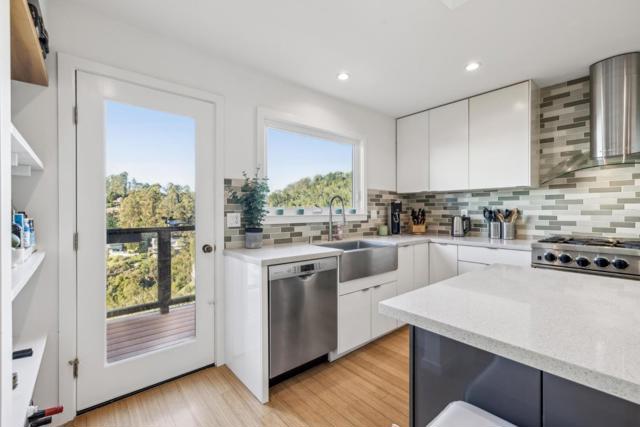 58 Villanova Drive, Oakland CA: https://media.crmls.org/mediaz/55bd1152-491e-4446-a687-2ae401722dc3.jpg