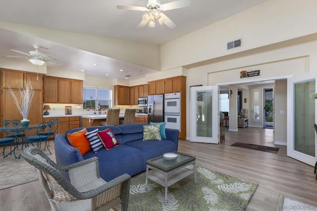 1935 Cresthaven Dr, Vista CA: https://media.crmls.org/mediaz/55bd75cc-9e2d-4b55-a401-a0bbba0ecd9a.jpg