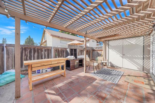 Detail Gallery Image 24 of 33 For 2876 Casey St #B,  San Diego,  CA 92139 - 3 Beds | 2 Baths
