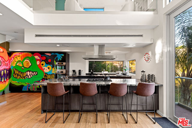 2738 Rinconia Drive, Los Angeles CA: https://media.crmls.org/mediaz/55be29ff-50f9-49e1-a544-ae4b80883a7b.jpg