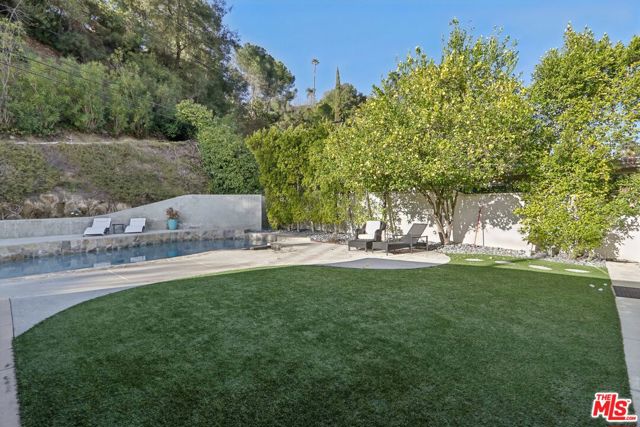 15539 Hamner Drive, Los Angeles CA: https://media.crmls.org/mediaz/55be41ad-2a91-4494-9d8f-c4f5dcba2d31.jpg