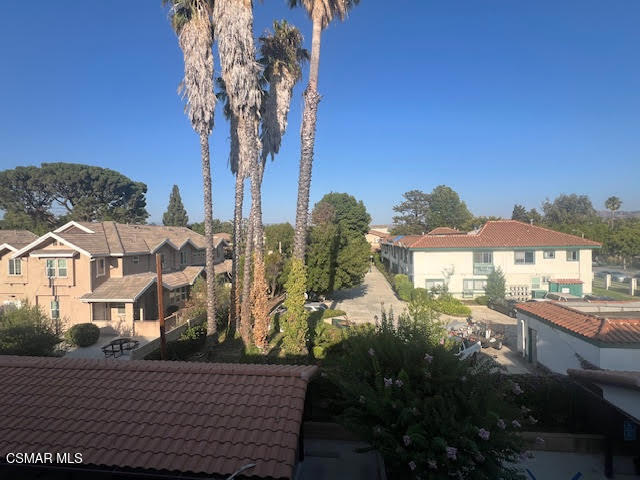 1755 Heywood Street, Simi Valley CA: https://media.crmls.org/mediaz/55be4801-cfbe-45d5-84cf-6eabe4fca727.jpg