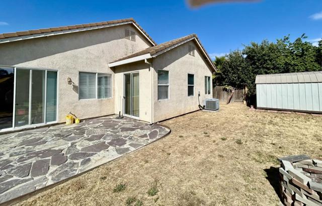 1732 W Westlake Drive, Roseville CA: https://media.crmls.org/mediaz/55bebb12-a5bb-4854-826d-69cc8e58c35a.jpg