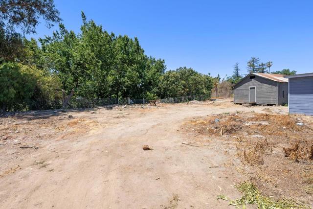 850 Calhoun Street, San Jose CA: https://media.crmls.org/mediaz/55bffd0f-7d49-41d9-bcda-a90a380957f7.jpg