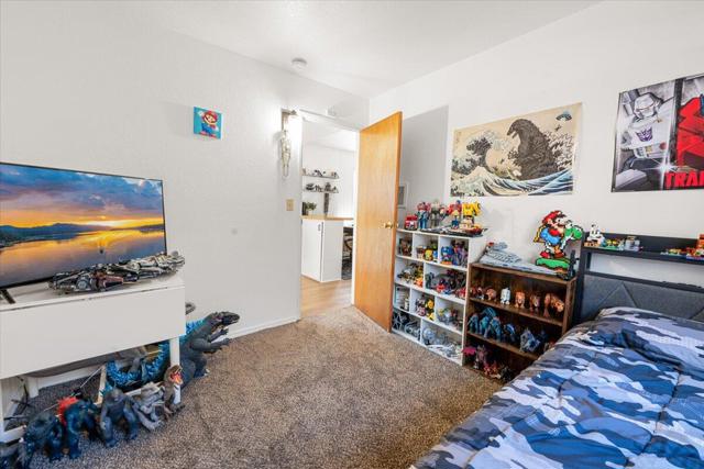 206 E Barker Boulevard, Big Bear CA: https://media.crmls.org/mediaz/55c07076-3e01-42cf-ba50-4aa8440094c6.jpg