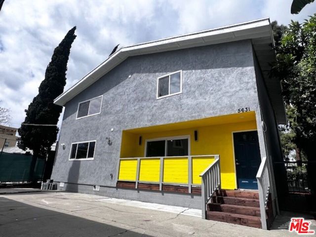 5633 La Mirada Avenue, Los Angeles CA: https://media.crmls.org/mediaz/55c09f05-1cf4-4551-923d-91f1669d97f5.jpg