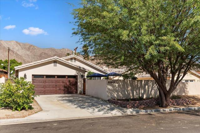 Image 2 of 34 For 52945 Avenida Herrera