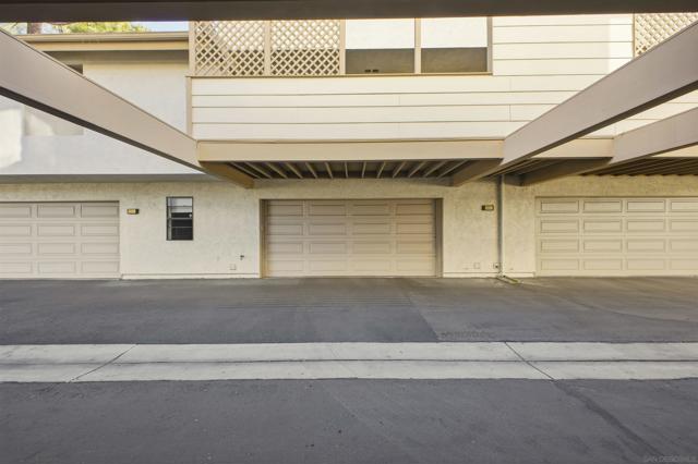 Image 25 of 31 For 4595 Chateau Drive