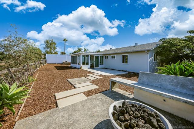 2434 Meadow Lark Dr, San Diego CA: https://media.crmls.org/mediaz/55c2b5e2-197e-4ac4-b5f2-ea54b94da7f5.jpg