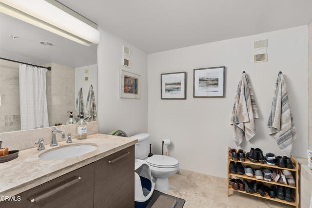 35 N Raymond Avenue, Pasadena CA: https://media.crmls.org/mediaz/55c2d71d-42bc-4b43-85ac-cf34f65ca54f.jpg