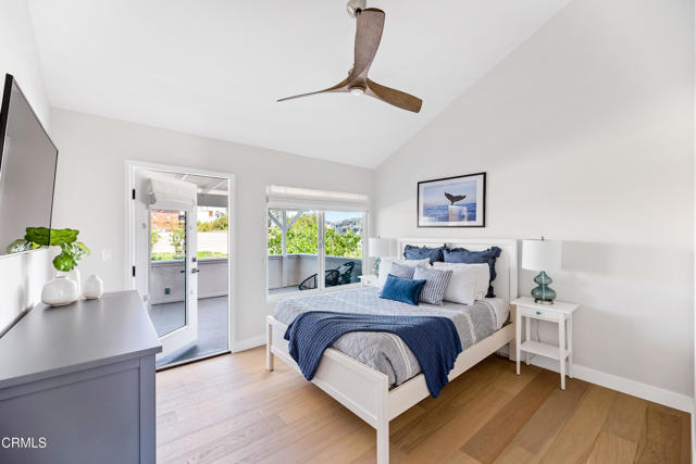 Front Image Thumbnail for CRV1-33162