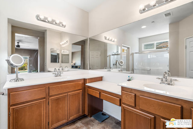1238 Vista Sol, Palm Springs CA: https://media.crmls.org/mediaz/55c4f6c0-8b8a-422b-9052-175fddd87812.jpg