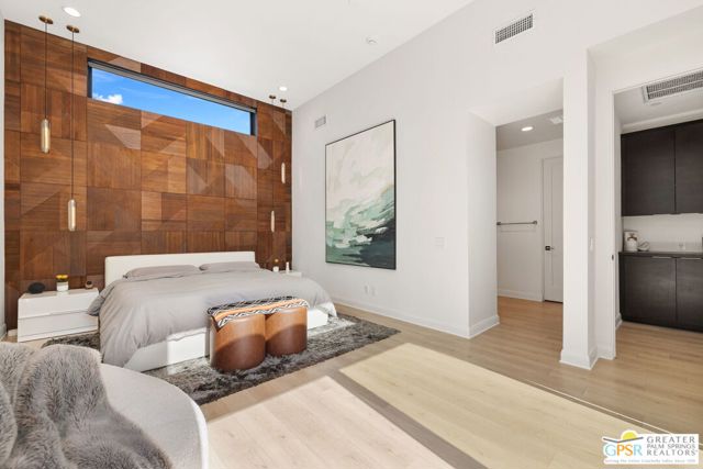 190 Obsidian Loop, Palm Springs CA: https://media.crmls.org/mediaz/55c68eb8-6796-4797-bbc2-7eca85d29039.jpg