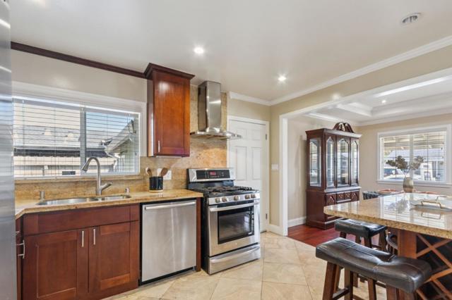 1662 Washington Street, San Mateo CA: https://media.crmls.org/mediaz/55c6a332-f9f2-4fc1-b699-874856d5ecf6.jpg