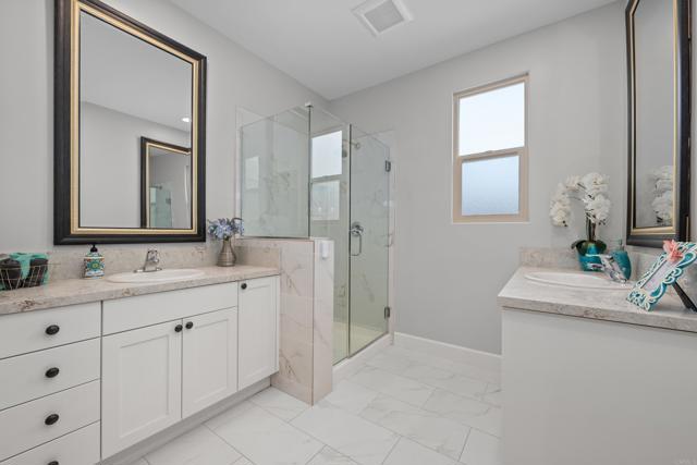 1779 Foothill View Place, Escondido CA: https://media.crmls.org/mediaz/55c728c9-2229-4553-8ff3-7539abe12535.jpg
