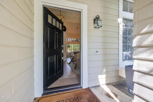 27220 Waterford Drive, Valencia CA: https://media.crmls.org/mediaz/55c8112c-9add-4446-be59-49db72e3ada7.jpg