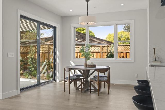 1303 American Way, Menlo Park CA: https://media.crmls.org/mediaz/55c8299a-9504-455c-9852-6b762948312d.jpg