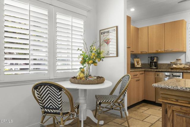 Detail Gallery Image 12 of 62 For 280 Rossmore Dr, Oxnard,  CA 93035 - 4 Beds | 2 Baths