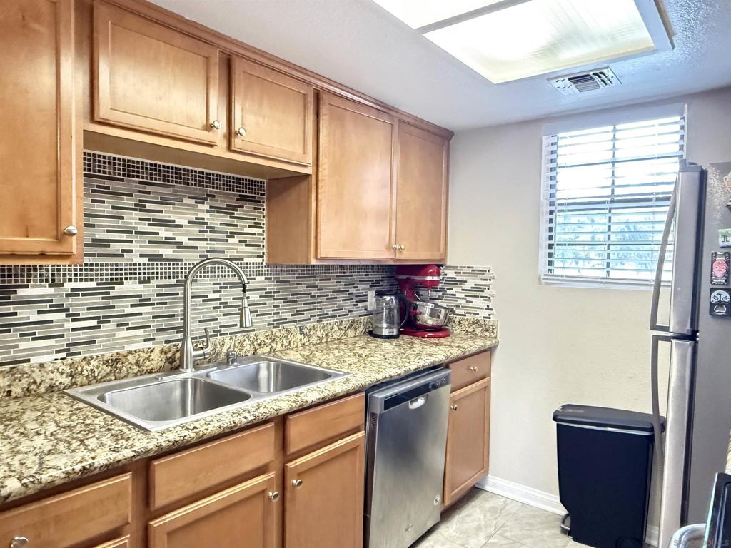 12079 Alta Carmel Court - photo 3