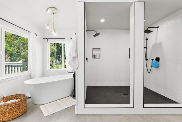 532 Moonrise Lane, Aptos CA: https://media.crmls.org/mediaz/55c97239-3bb8-4e71-ac35-cb684f3fe152.jpg
