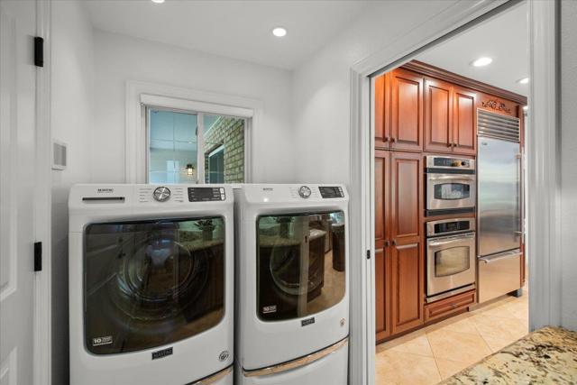 249 Montclair Road, Los Gatos CA: https://media.crmls.org/mediaz/55ca04c7-3e3d-4246-97f2-d20e98cd634f.jpg