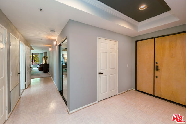 1851 Veteran Avenue, Los Angeles CA: https://media.crmls.org/mediaz/55cad824-d5dc-458d-b799-1c2eda3f129a.jpg