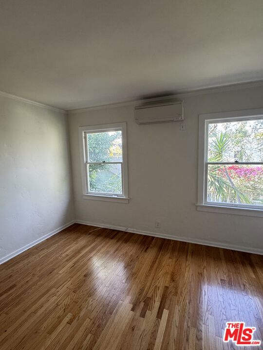 7917 Norton Avenue, West Hollywood CA: https://media.crmls.org/mediaz/55caecd2-1dae-453c-b337-1c86bd8d352b.jpg