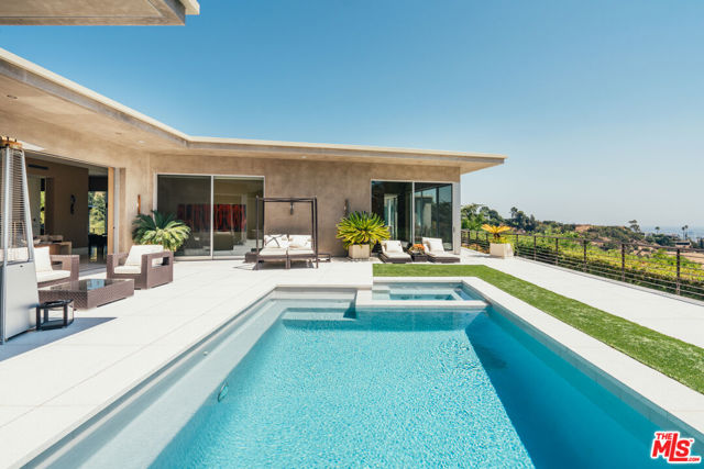 1470 CARLA, Beverly Hills CA: https://media.crmls.org/mediaz/55cb371d-31d0-4be4-9b9c-4d00a97cabc0.jpg