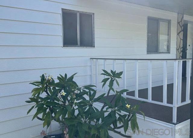 1501 Anza, Vista CA: https://media.crmls.org/mediaz/55cb3c91-5f59-4d5b-a4fc-902ec905a3e0.jpg
