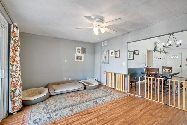Detail Gallery Image 15 of 52 For 1807 Calle Sinaloa, Vista,  CA 92084 - 4 Beds | 2 Baths