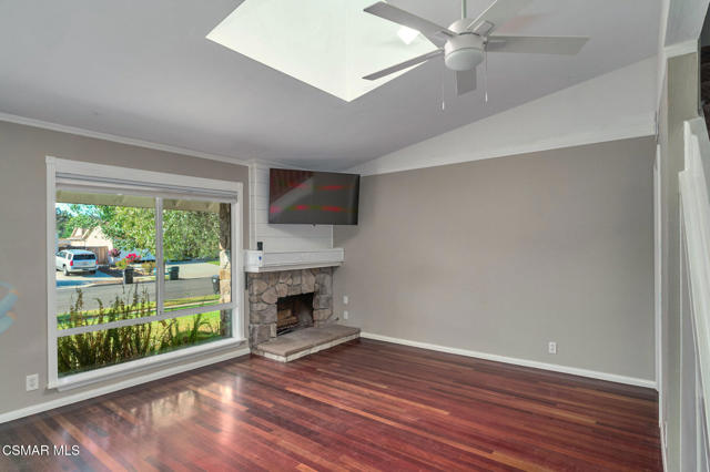 3964 Greenwood Street, Newbury Park CA: https://media.crmls.org/mediaz/55cd8365-037a-40c1-b64f-5b4ba1bb876f.jpg