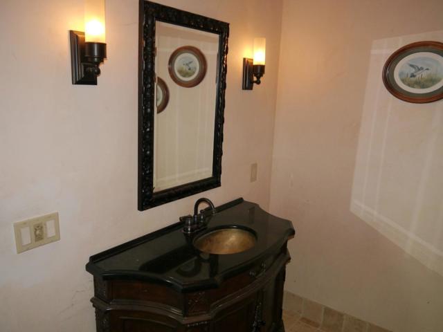 39450 Tassajara Road, Carmel Valley CA: https://media.crmls.org/mediaz/55cd880f-0a2f-49f1-af80-1675d0375e27.jpg