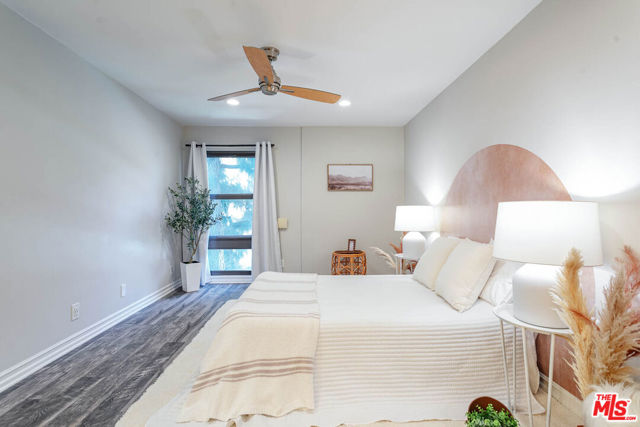 7777 W 91St Street, Playa del Rey CA: https://media.crmls.org/mediaz/55cf0ea1-0722-4cda-a127-b9ca1b1a54fb.jpg