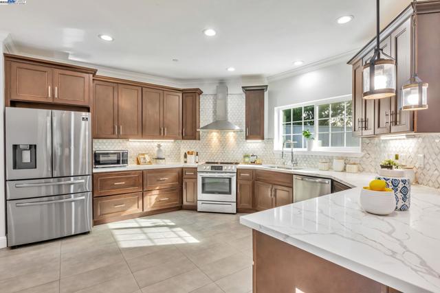 4597 Edwards Ln., Castro Valley CA: https://media.crmls.org/mediaz/55cf98c0-ae37-40e1-b9b1-6cbad4c63b03.jpg