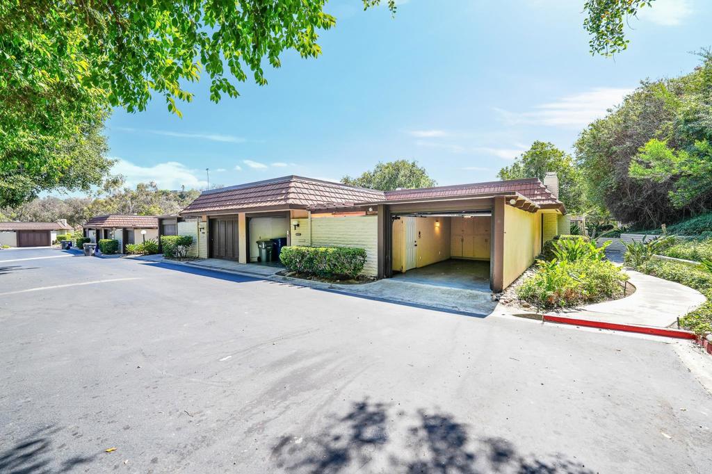 4613 Collwood Lane - photo 2